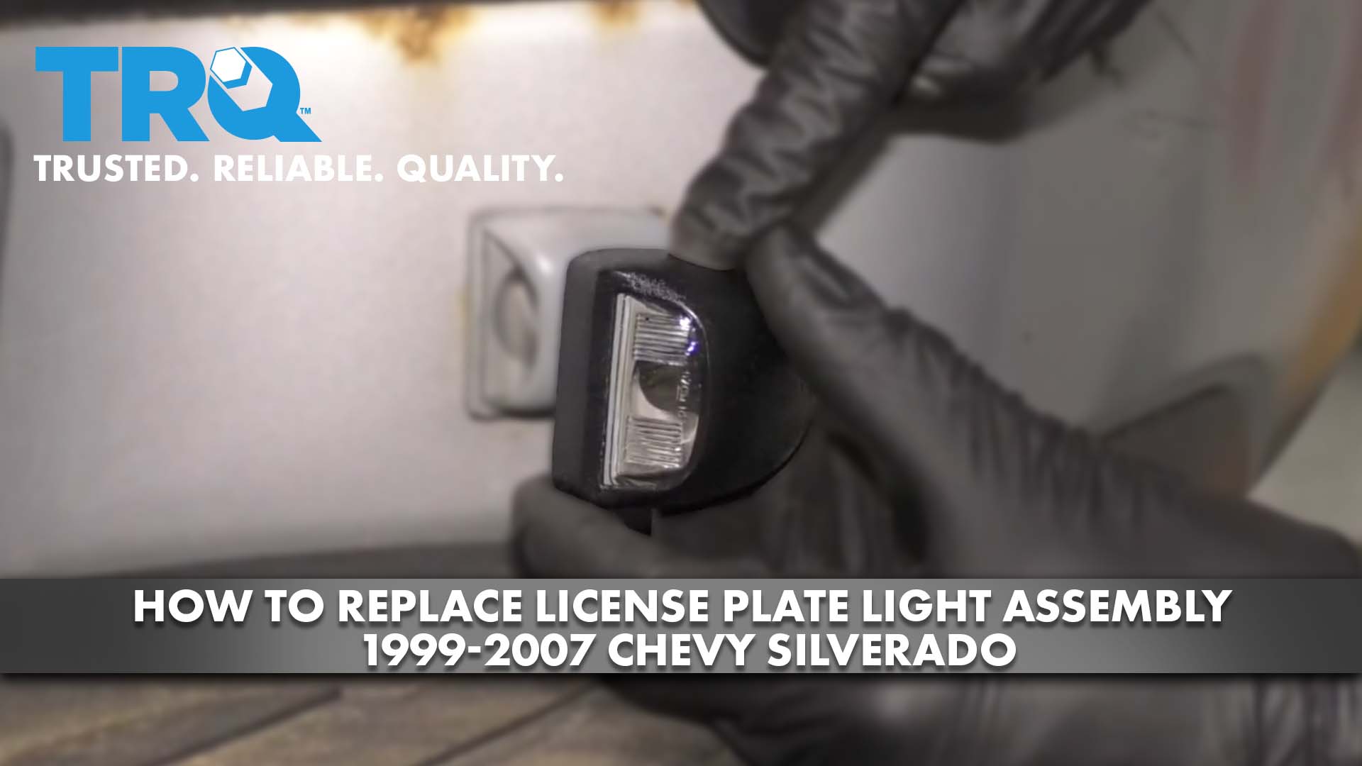 How to Replace License Plate Light Assembly 19992007 Chevy Silverado